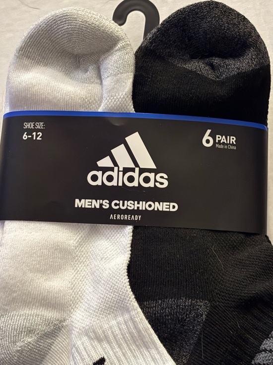 Adidas Men's Cushioned Socks - 6 Pairs Black and White NWT Aeroready Fits 6-12 - Picture 2 of 3
